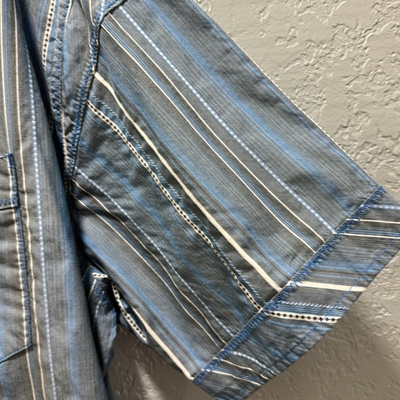 KUHL MEN’S (XXL) FRONT BUTTON DOWN SHIRT/FRONT POCKET SHORT SLEEVES - Picture 5 of 10